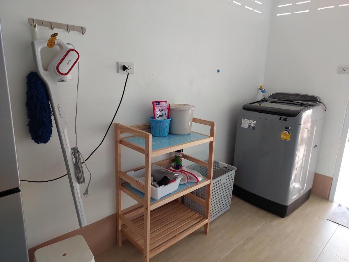 Happy Space วิลล่าทั้งหลัง 2นอน 2น้ำ ฟรี Wifi จอดรถ Накхонпханом Екстер'єр фото