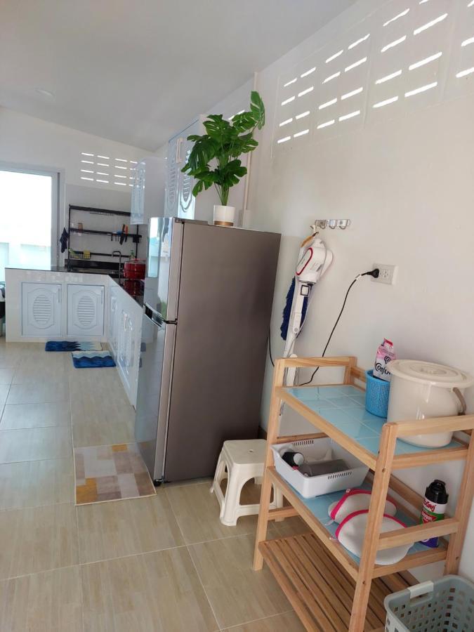 Happy Space วิลล่าทั้งหลัง 2นอน 2น้ำ ฟรี Wifi จอดรถ Накхонпханом Екстер'єр фото